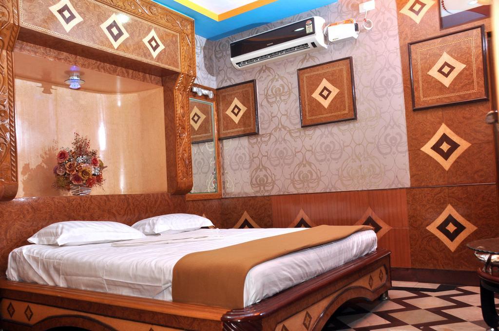 Hotel Shri Swarna'S Palace - A Business Class Hotel Tiruchirappalli Екстер'єр фото